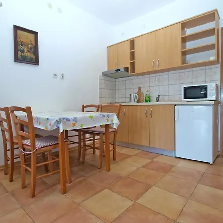 Apartman Fuer 4 Personen Ca 40 Qm In Kukci, Istrien Istrische Riviera Kukci